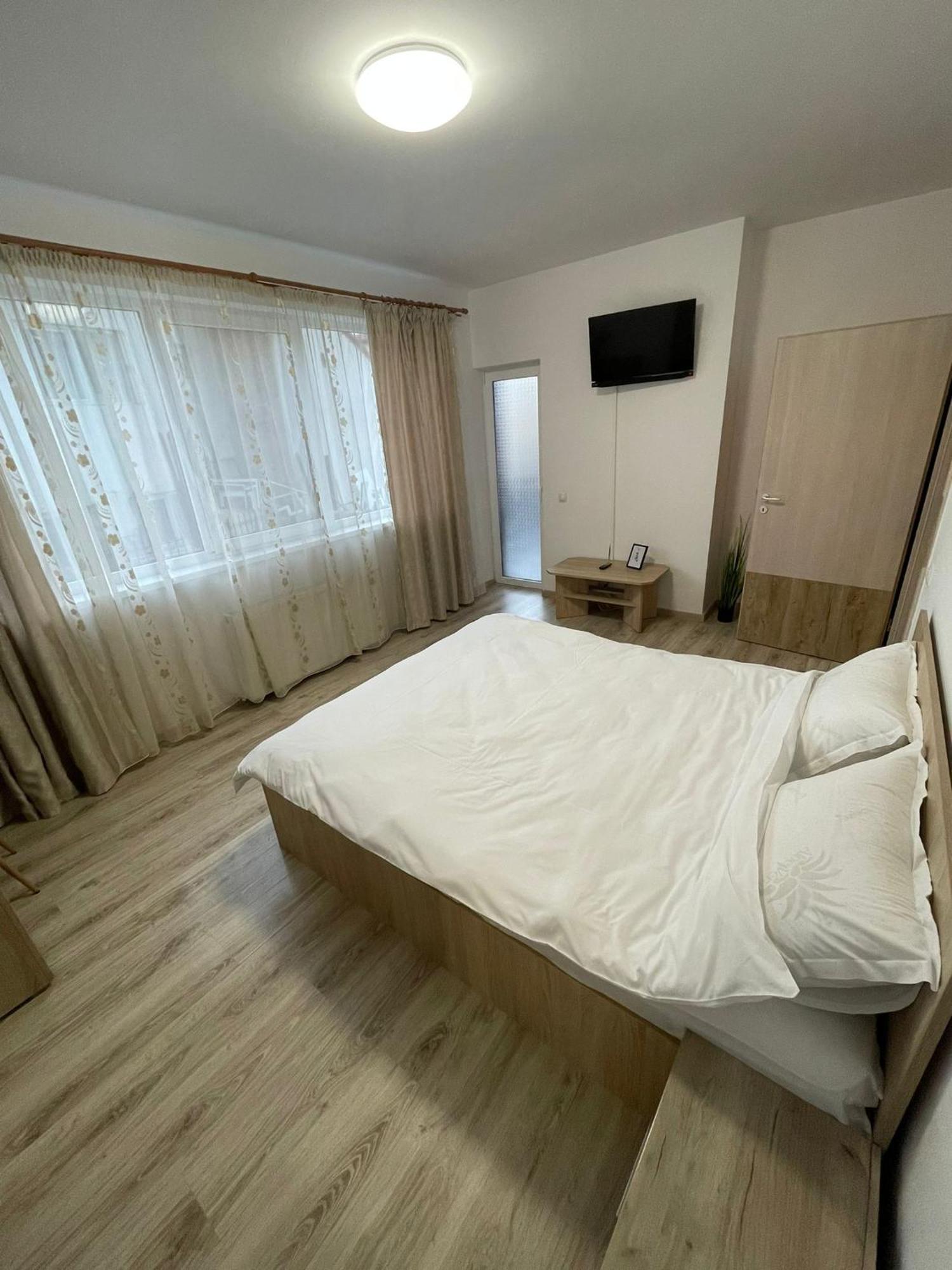Apartment Dari *